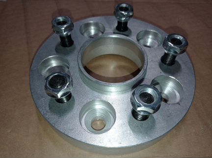 Проставка для выноса колёс 25SP5x114,3 HUB 67,1
