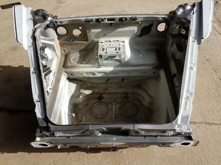 Задняя четверть porsche cayman