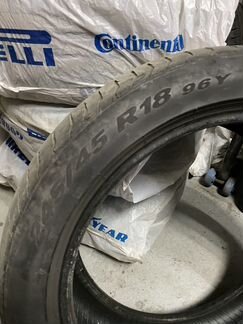 Летняя резина 245/45/R18 Pirelli P Zero