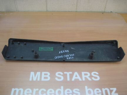 Накладка под номерной знак Mercedes X253 Мерседес