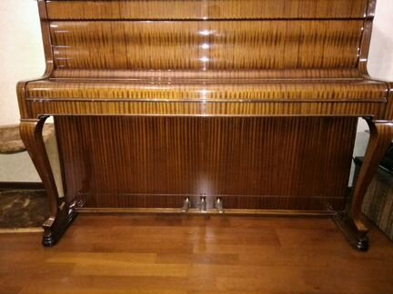 Фортепиано (пианино) марки Weinbach Antic