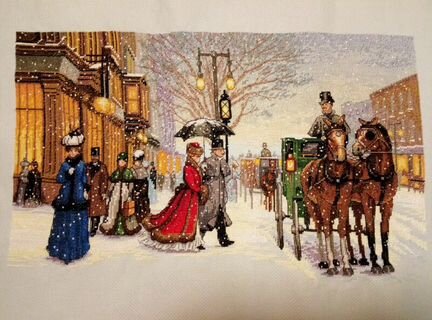 Много разных готовых вышивок Dimensions