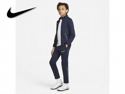 Костюм Nike