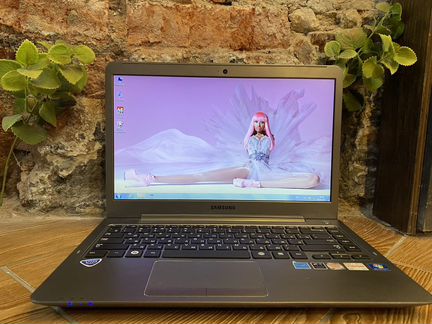 Ноутбук Samsung для работы и интернета