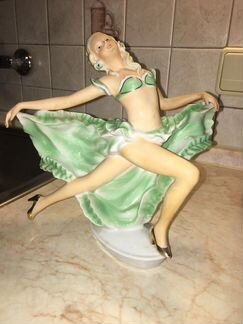 Статуэтка-танцовщица Радость