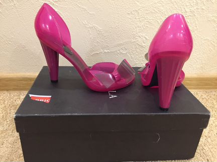 Новые босоножки Furla Candy