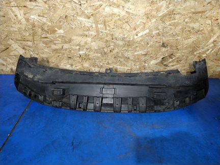 Воздуховод радиатора нижний Ford Fiesta 2008-2012