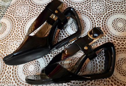 Босоножки женские новые раз 37