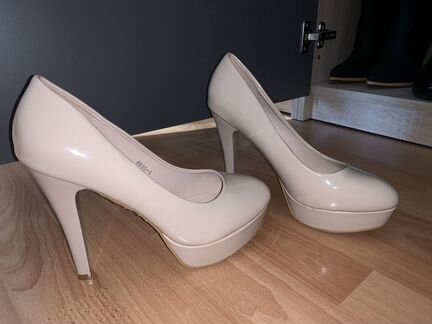 Туфли бежевые