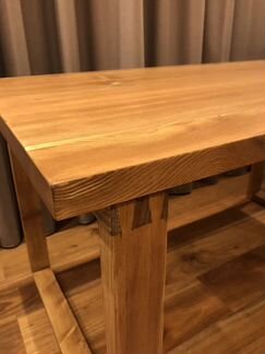 Стол из массива сибирской лиственницы