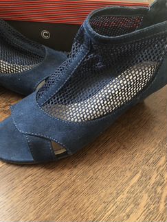 Босоножки, туфли Carnaby, размер 36