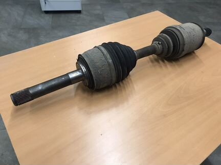 Приводной вал Toyota Land Cruiser 100 Передний