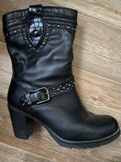 Сботинки. 39 размер. Искус.кожа. Мех внутри