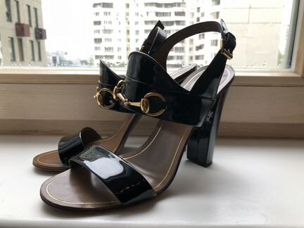 Gucci. Босоножки. 40р