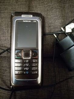 Телефон Nokia е90