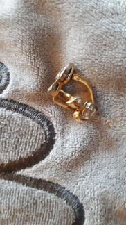 Золотые серьги и кольцо с бриллиантами