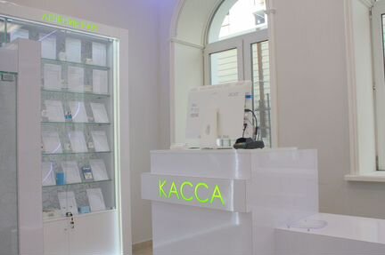 Витрины, островки, кассовая тумба для магазина