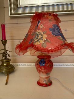 Лампа настольная