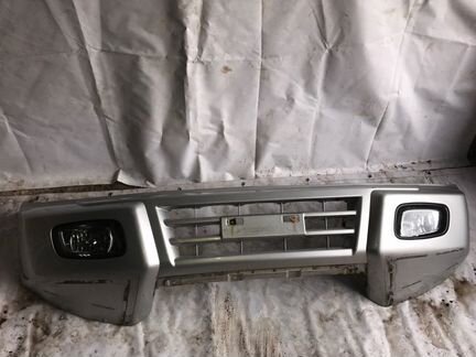 Бампер передний Mitsubishi Pajero 3 V7 W