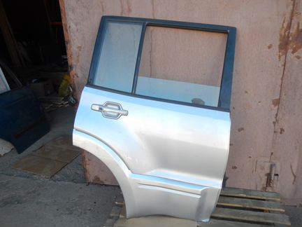 Дверь передняя левая Митцубиси Паджеро 3