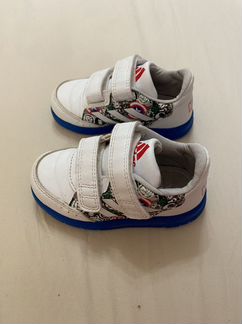 Детские Кроссовки adidas Marvel Avengers