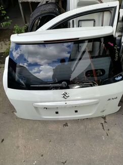 Крышка багажника Suzuki SX4