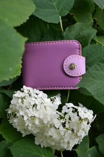 Женский кошелек из кожи ручной работы