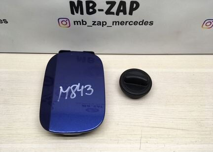 Лючок бензобака Mercedes W209