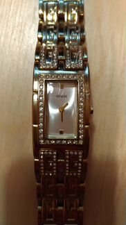 Часы Guess женские