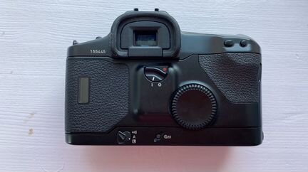 Canon EOS 1