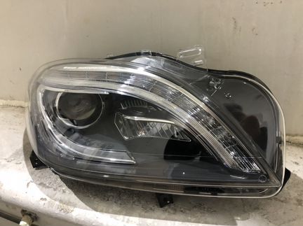 Фара на Мерседес мл 166 ml166 LED