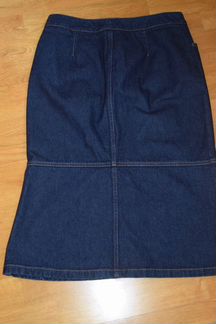 Джинсовая юбка Sisley 44 S ниже колен