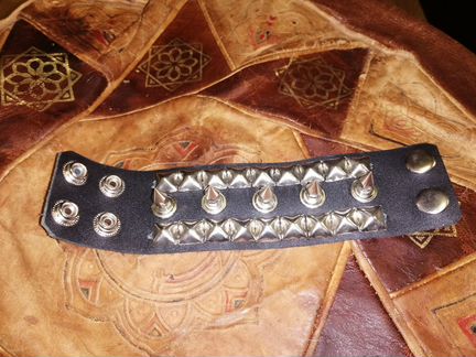 Браслет кожа. Кожаны браслет. Новый