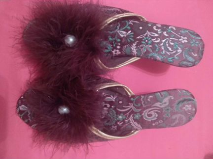 Тапочки новые р. 35