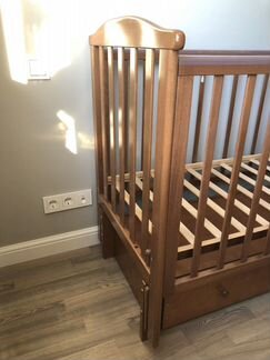 Кроватка детская Лель с маятником. Бук натуральный