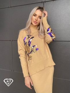 Шикарный кашемировый костюм с юбочкой