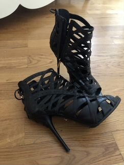 Босоножки Dior. 37р