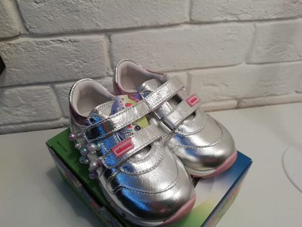 Новые кроссовки bebetom, 24р