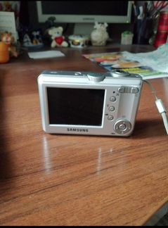 Компактный фотоаппарат