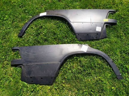Задние крылья Mercedes 190 w201