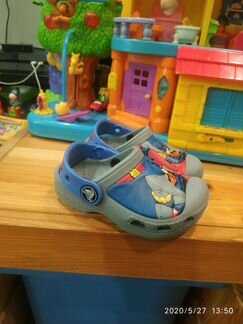 Crocs