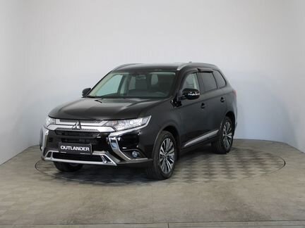 Mitsubishi Outlander 2.0 CVT, 2020