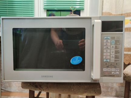 Микроволновка Samsung с духовкой и грилем