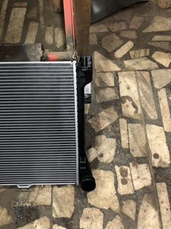 Основной радиатор Мерседес w204 Mercedes w212