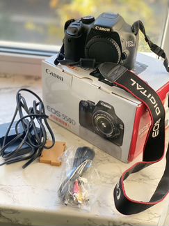 Canon EOS 550 D