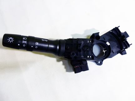 Выключатель поворота Hyundai Solaris 934101R520