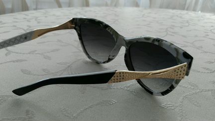 Очки солнцезащитные