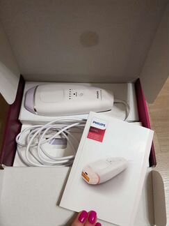 Фотоэпилятор Philips Lumea BRI863