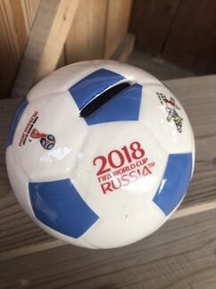 Футбольный мяч, копилка, фарфор