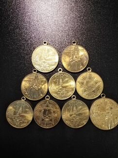 Паметные на грудные знаки